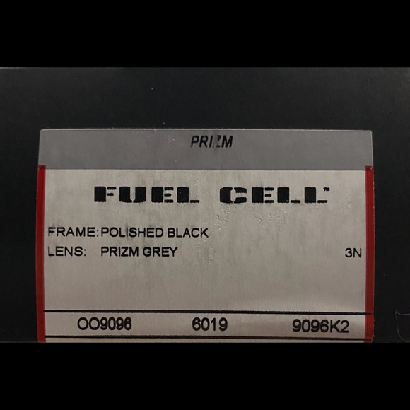 Oakley Fuel Cell - Picture 2 of 4